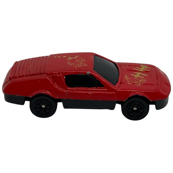 Vintage Red Fish Pattern Diecast Toy Car, Chinese Character Markings - Picture 2 of 8